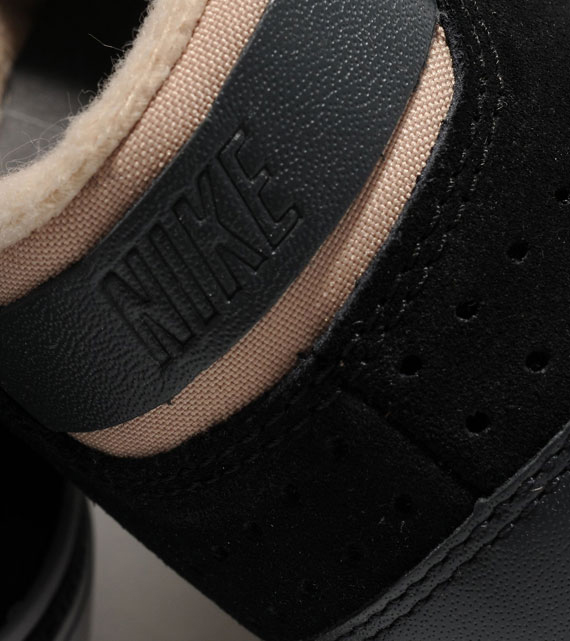 Nike Hachi Suede 3 Size 08