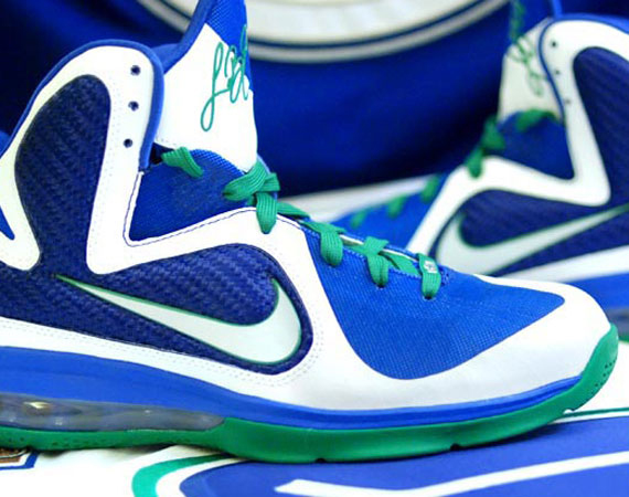 Nike LeBron 9 iD 'Vancouver Canucks'