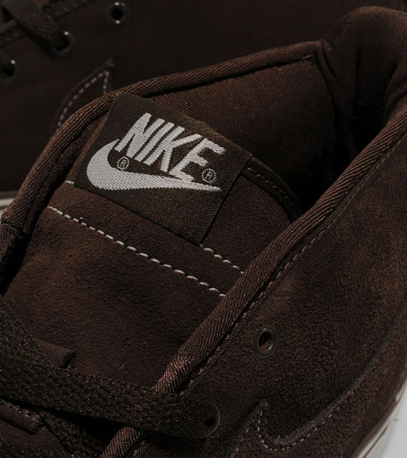 Nike Toki Suede Brown Size 04