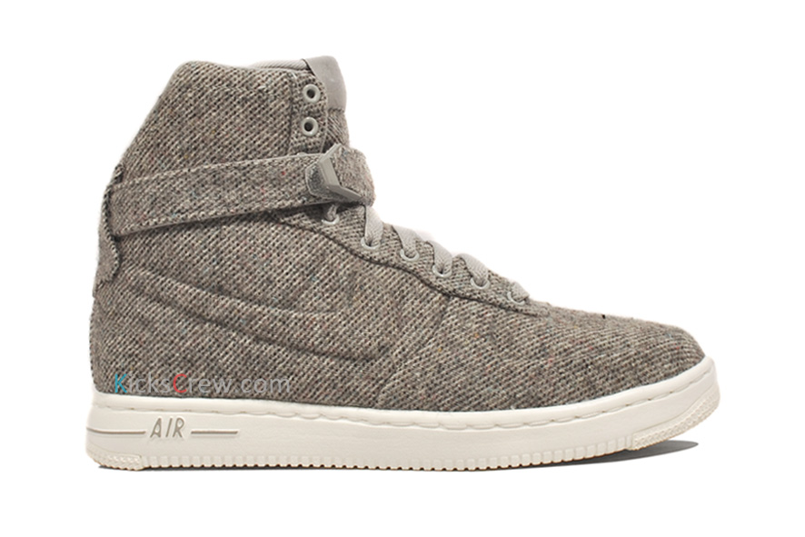 Nike Wmns Air Feather High Vt 2