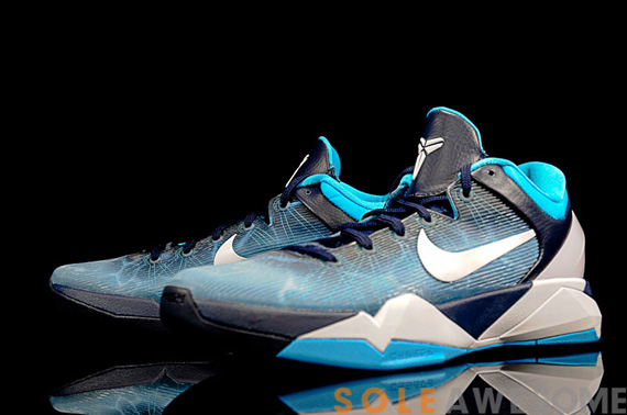 Zoom Kobe Vii Shark Wm 1  01048 Zoom