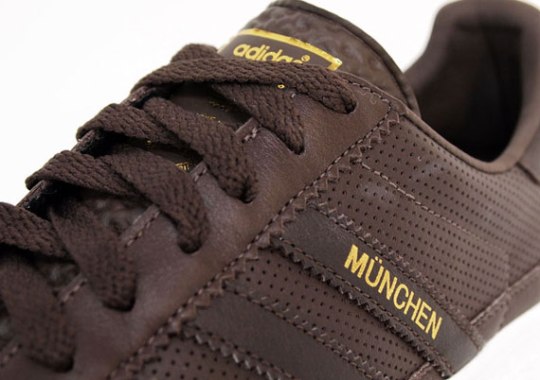 adidas Munchen – Espresso – White