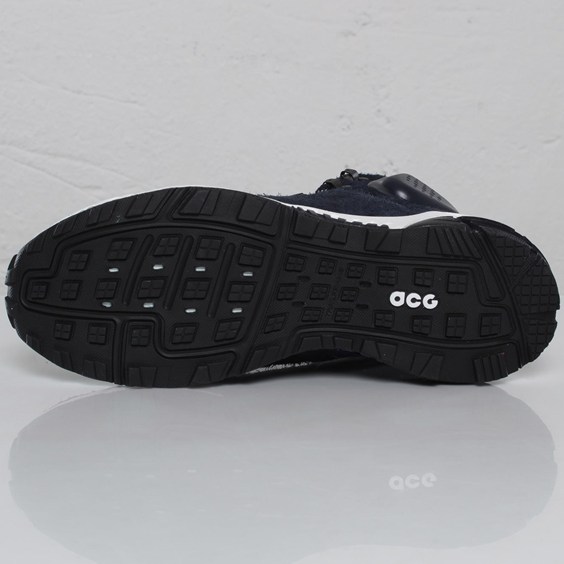 Fragment Nike Zoom Meriwether 18