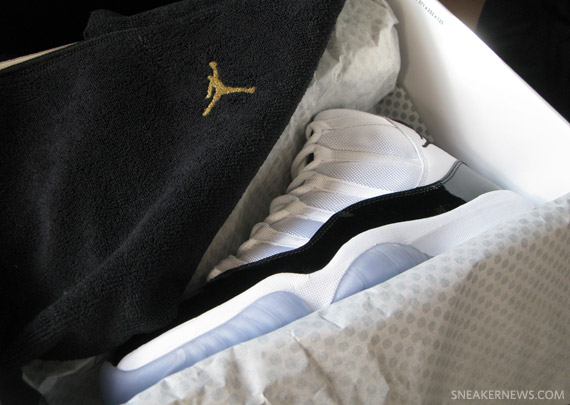 Jordan Brand Air Jordan Xi Special Edition Holiday 2011 Pack 13