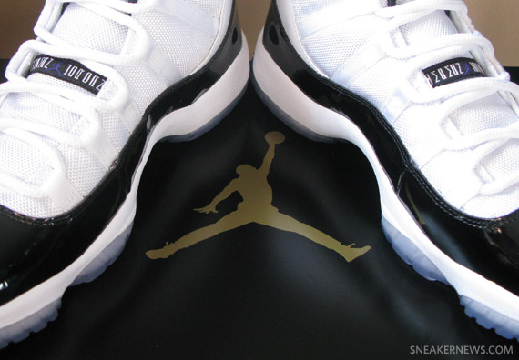 Jordan Brand Air Jordan Xi Special Edition Holiday 2011 Pack 14