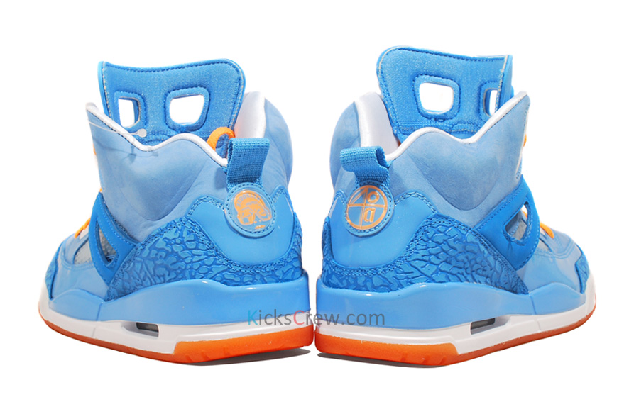 Jordan Spizike University Blue White Italy Blue Vivid Orange 3