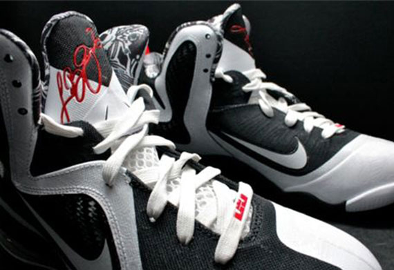 Nike LeBron 9 'Freegums' - Release Reminder