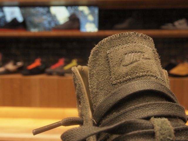 Nike Blazer Mid Ab Cargo Khaki Sail Iguana 3