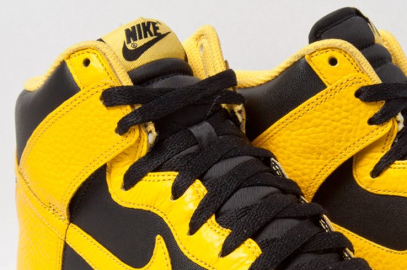 Nike Dunk High – Black – Varsity Maize