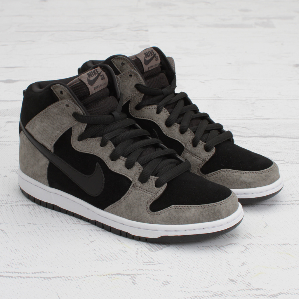 Nike Sb Dunk High Clay Black White 01