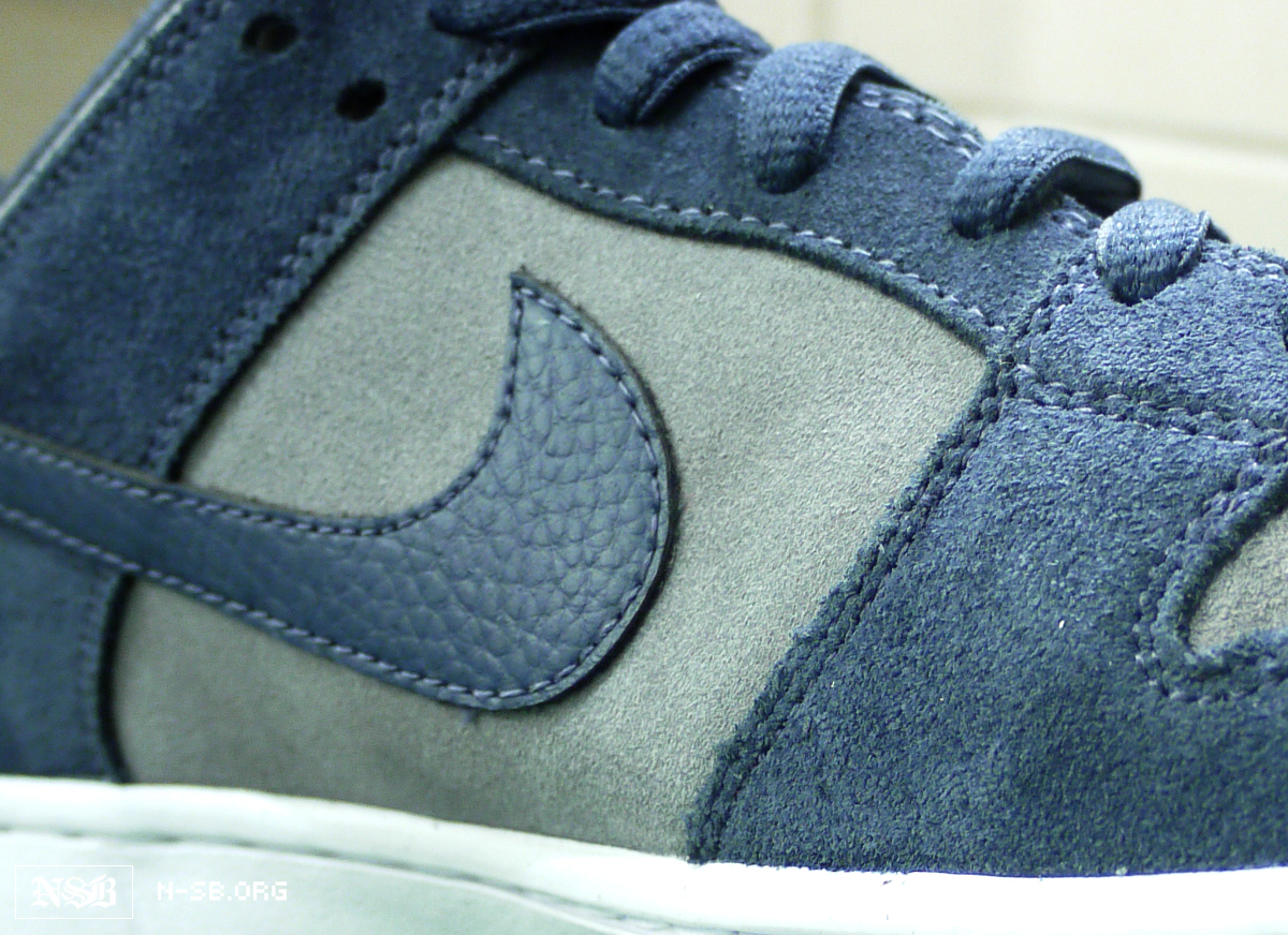 Nike SB Dunk Low 'Loden 2012'