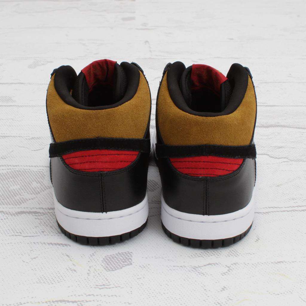 Nike Sb Dunk Mid Pro Golden Hops 5