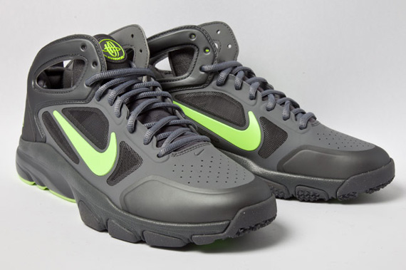 Nike Zoom Huarache Tr Mid 2 Black Grey Volt 3