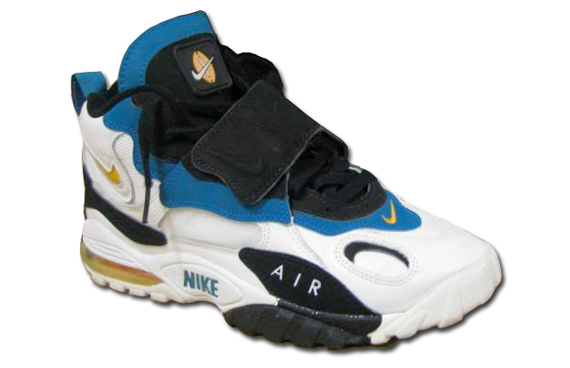 Complex Top 25 Air Max 24