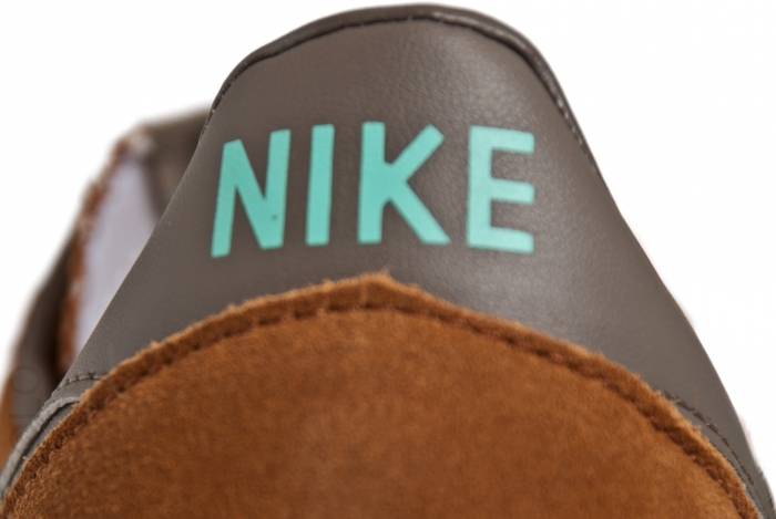 Nike Challenger Hazelnut Smoke Sail Calypso 4