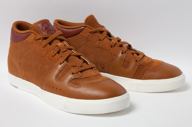 Nike Manor Hazelnut 3