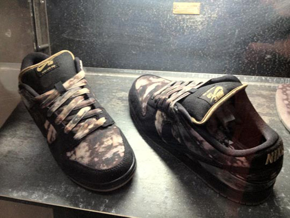 Nike Sb Dunk Low Pushead Fall 2012 1