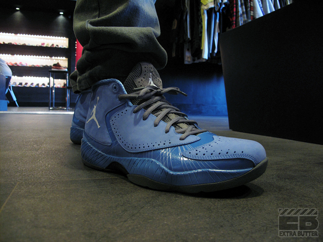 Air Jordan 2012 Deluxe Unc 2