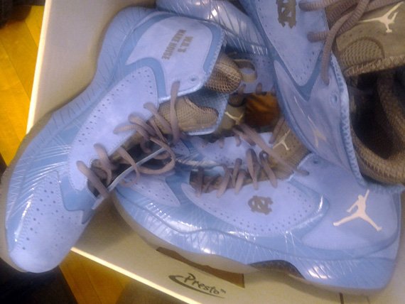Air Jordan 2012 Unc Tar Heels Pe 2