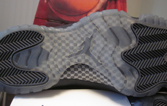 Air Jordan Xi Blackout New Images 4