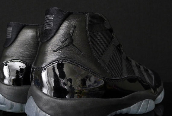 Air Jordan Xi Blackout