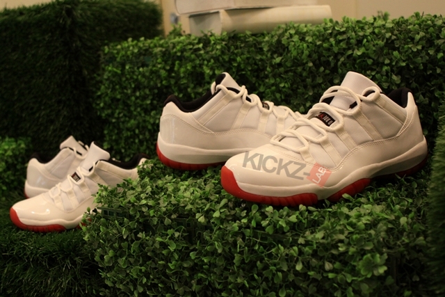 Air Jordan Xi Low White Black Varsity Red Detailed Images 08