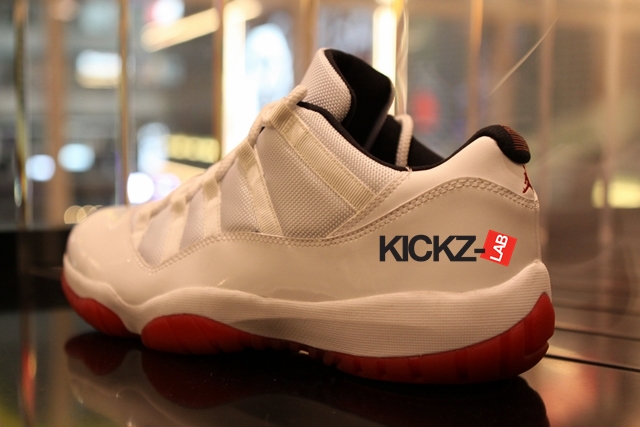Air Jordan Xi Low White Black Varsity Red Detailed Images 15