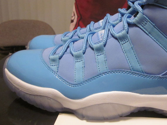 Air Jordan XI ‘University Blue’