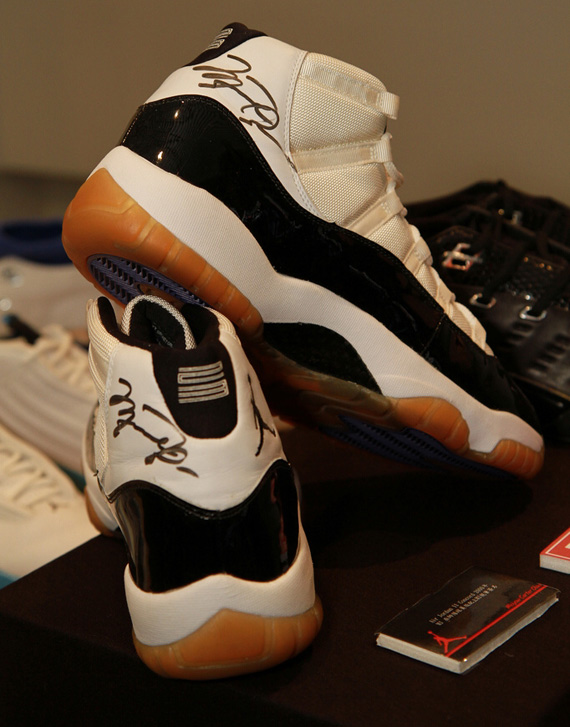 Air Jordna Xi Concord Autographed 1