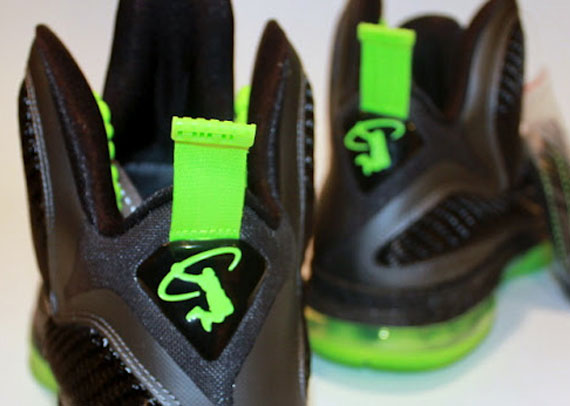 Nike LeBron 9 'Dunkman' - Swingman Logo Sample