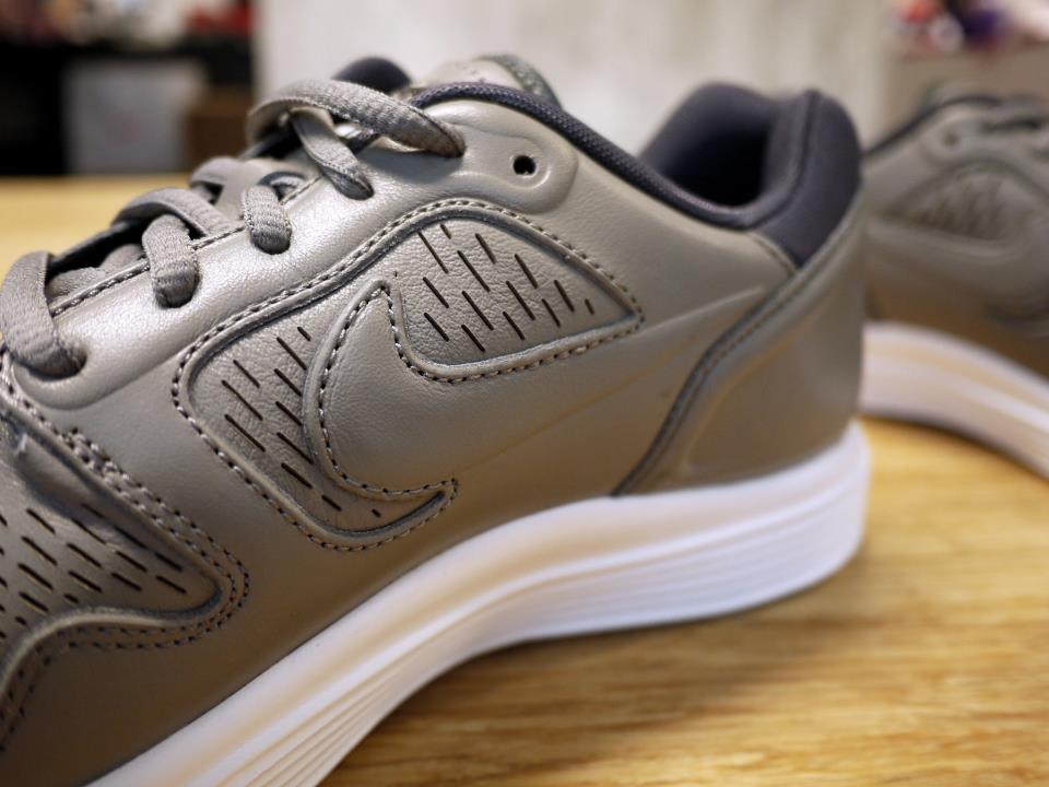 Nike Lunar Flow PRM – Soft Grey