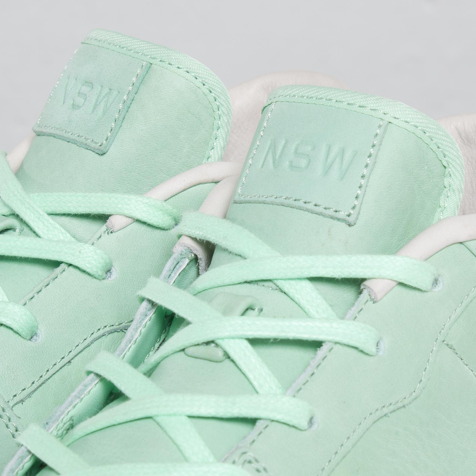 Nike Manor Premium Nsw Fresh Mint Summit White 6