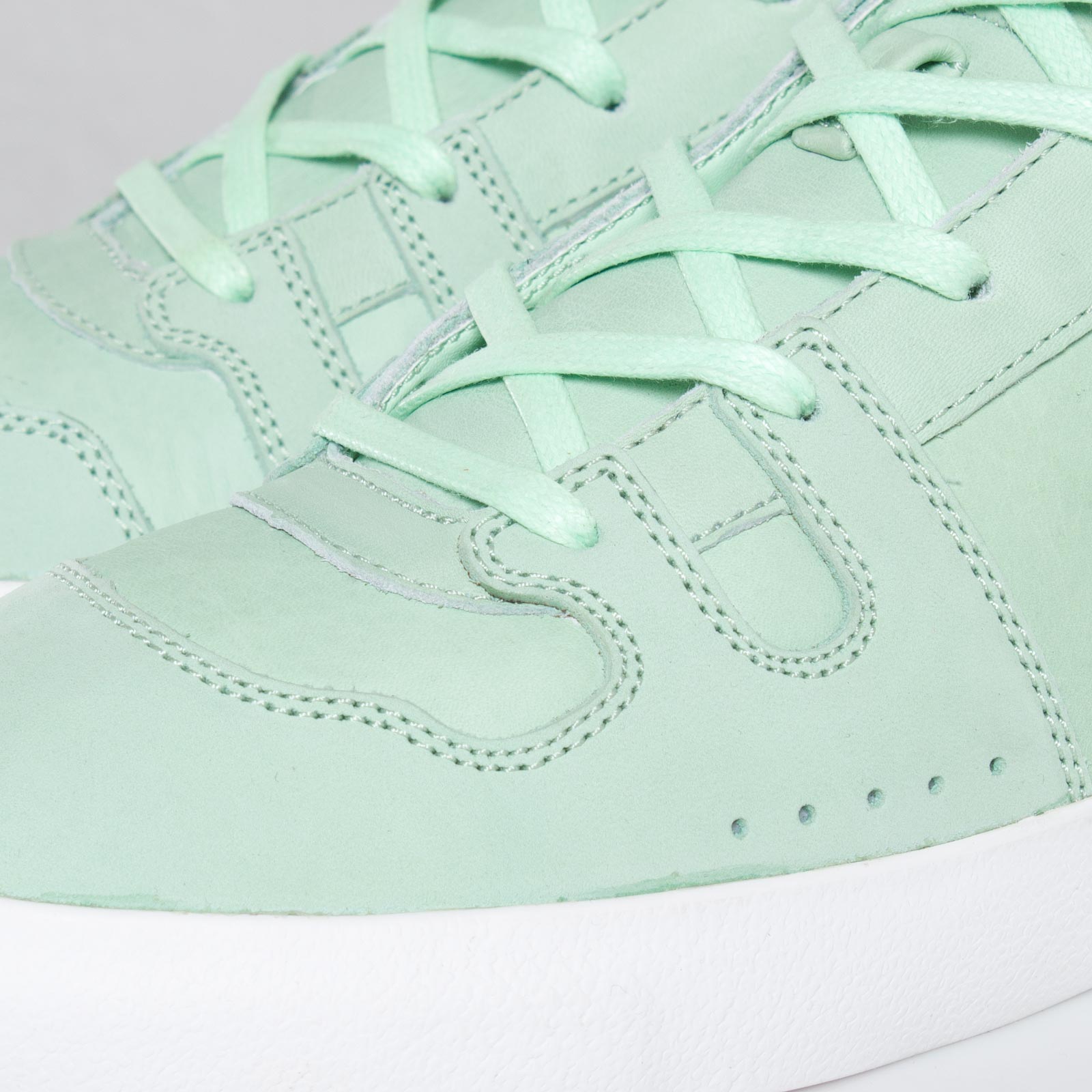 Nike Manor Premium Nsw Fresh Mint Summit White 7