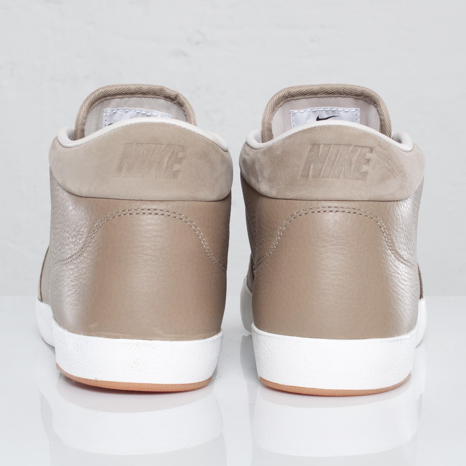 Nike Manor Premium Nsw Khaki Summit White 4