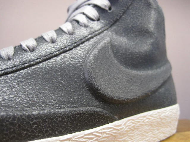Nike Wmns Blazer Mid Anthracite Zebra 4