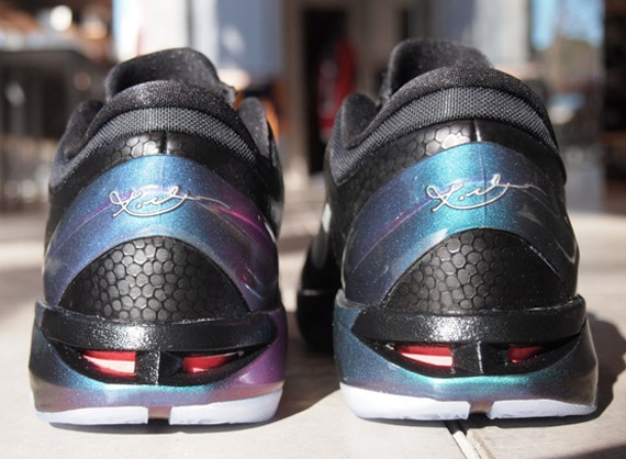 Nike Zoom Kobe VII 'Iridescent'