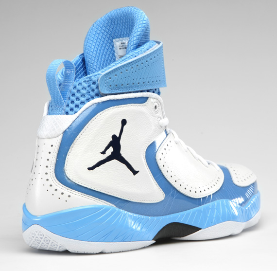 Air Jordan 2012 March Madness Unc 3