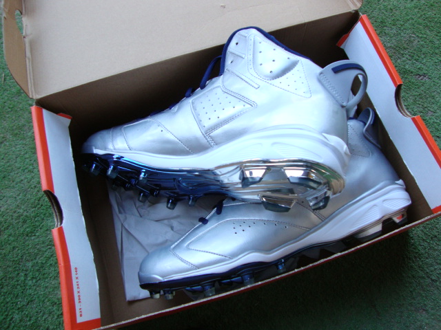 Air Jordan Vi Terrell Owens 2008 Pro Bowl Cleat Pe 03