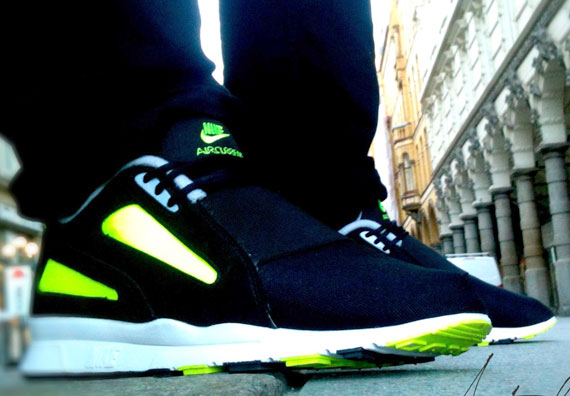 Nike Air Current Retro Arriving At Retailers