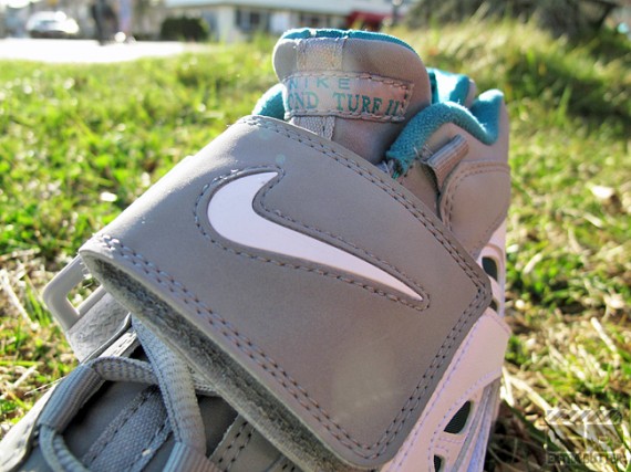 Nike Air Diamond Turf II 'Stealth'