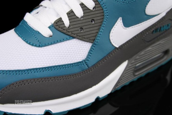 Nike Air Max 90 'Lush Teal'