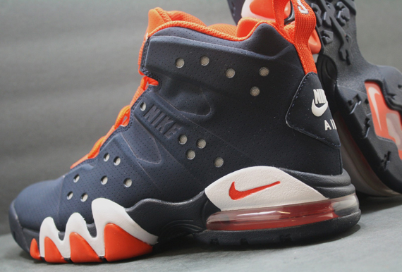 Nike Air Max Barkley Obsidian Team Orange 8