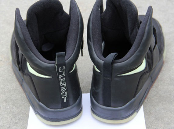 Nike Air Yeezy – Grammy Sample | Available on eBay