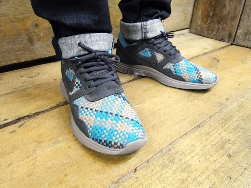 Nike Lunar Flow Woven Quickstrike 5