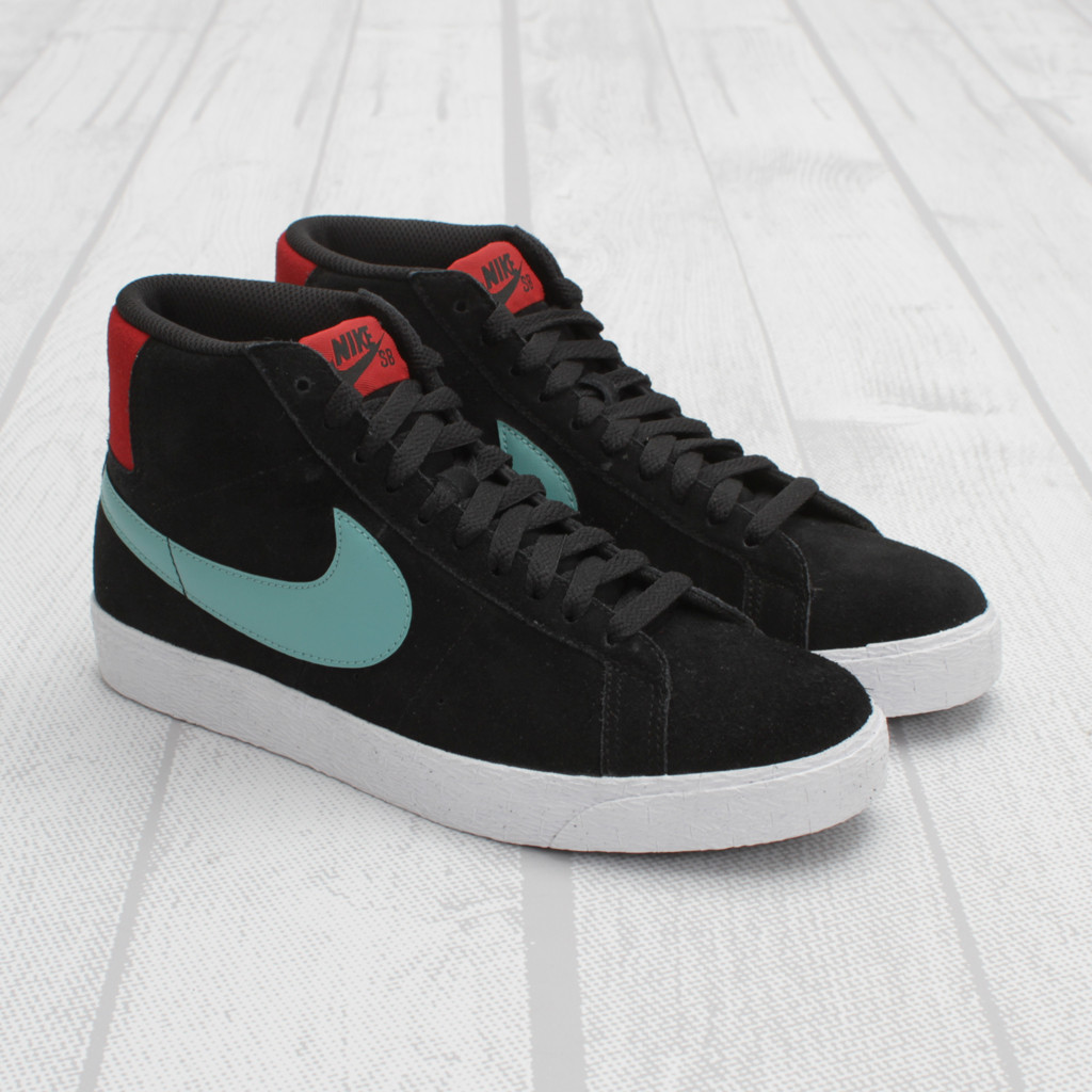 Nike Sb Blazer Black Sea Crystal Varsity Red 21