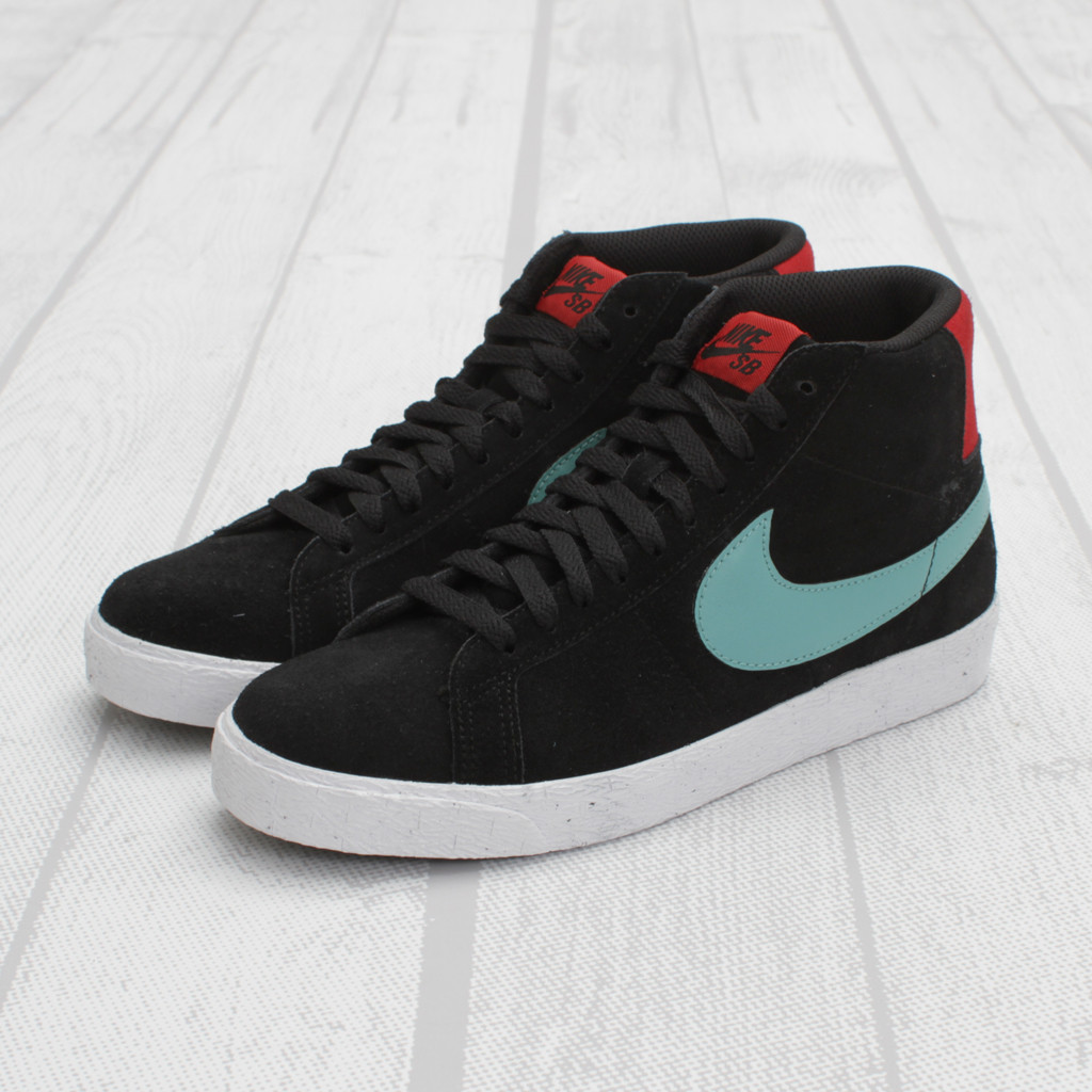 Nike Sb Blazer Black Sea Crystal Varsity Red 4