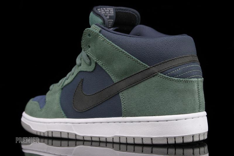 Nike Sb Dunk Mid Pro Nori Black Lava White 5