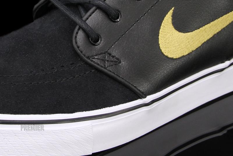 Nike SB Stefan Janoski - Black - Metallic Gold