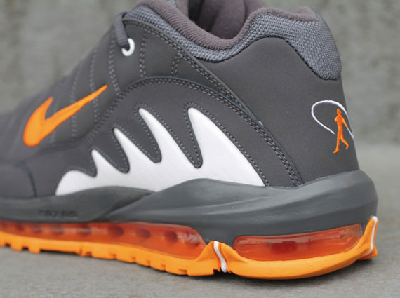 Nike Total Griffey Max '99 - Dark Grey - Vivid Orange