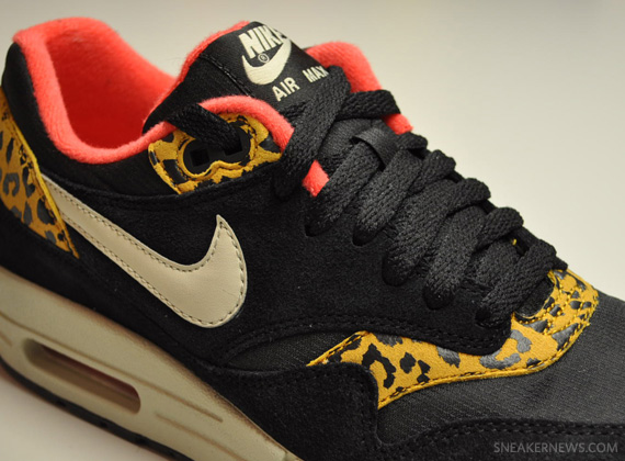Nike Wmns Air Max 1 Black Leopard 11